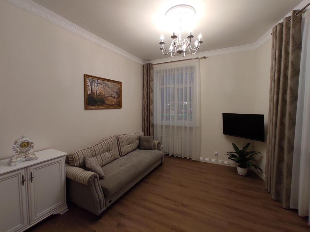 Apartment in the city center ホメリ エクステリア 写真